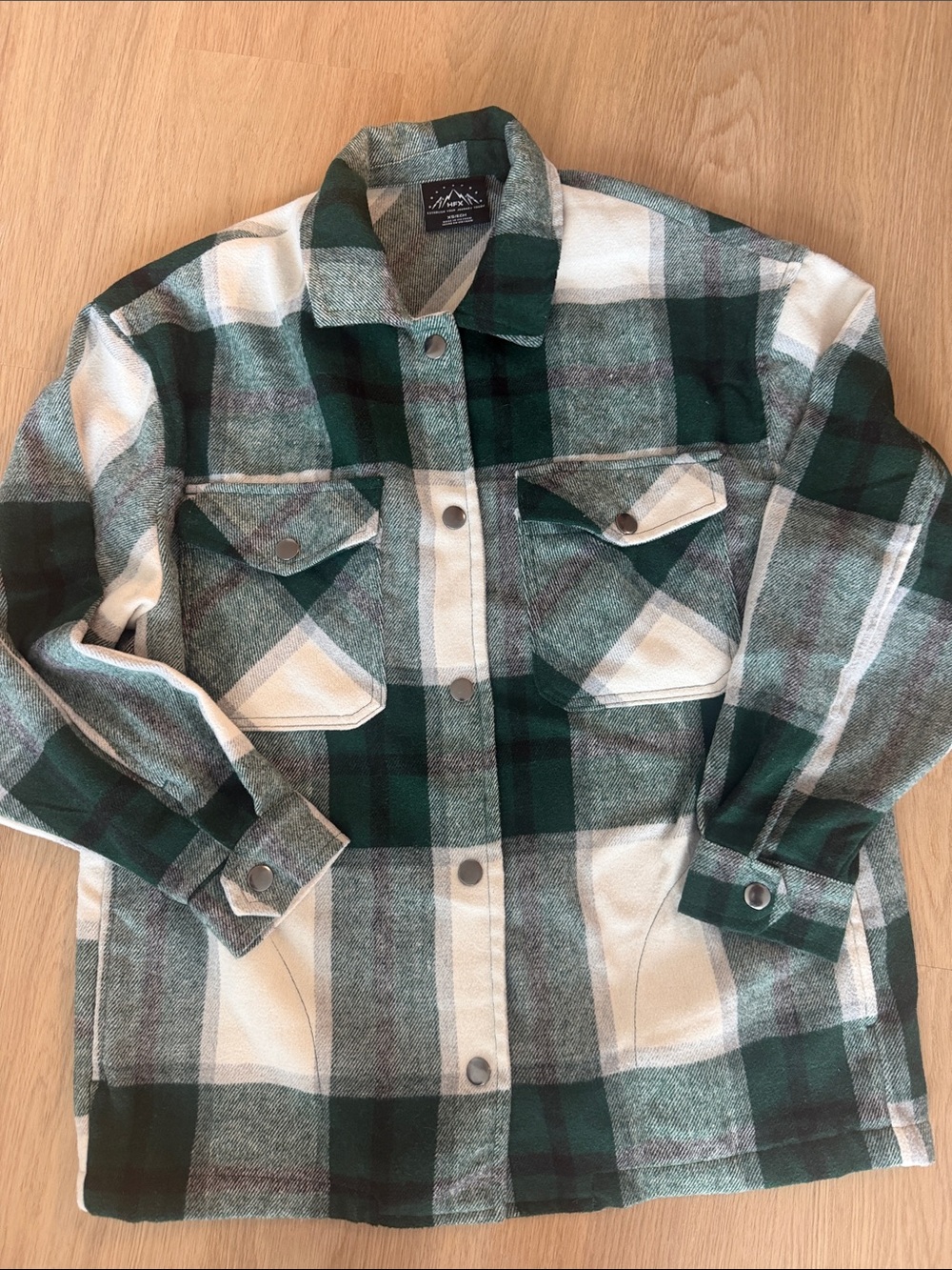 Women’s Green Plaid Button-Down Shirt Jacket